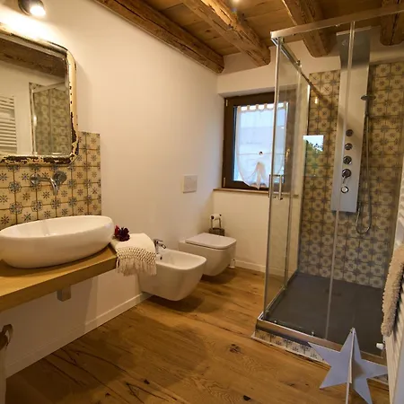 Casale San Pietro *